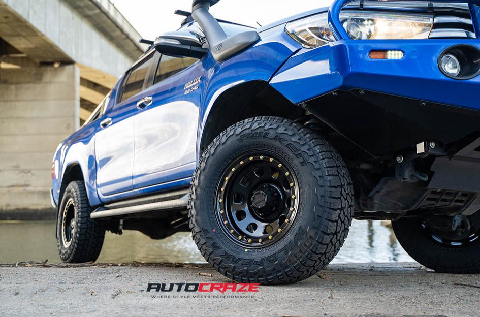 TOYOTA HILUX N80 4WD D LOCKER BLACK